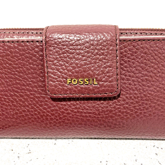 FOSSIL Madison Zipper Clutch Burgundy Red Pebbled Leather Wallet Wristlet Purse - Picture 2 of 10